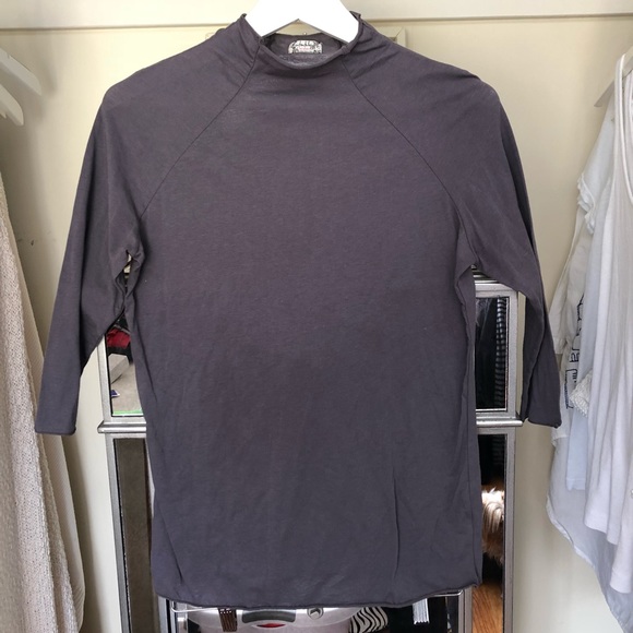 thin T-shirt - Picture 2 of 4